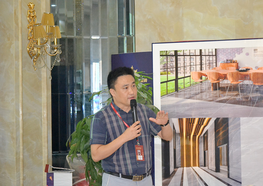 金艾陶瓷磚品牌營銷總經(jīng)理羅勝先生