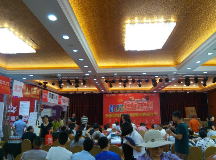 金艾陶瓷磚亮相威海品牌家居建材團(tuán)購嘉年華，優(yōu)惠停不下來！