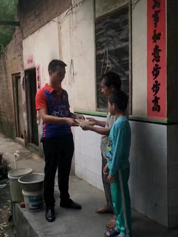 健康運(yùn)動，致力善舉，興寧金艾陶足球隊好樣的！