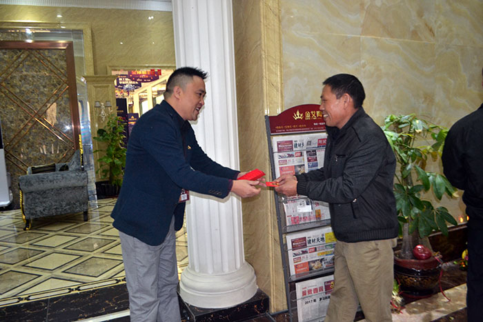 金艾陶新年開工，2017擼起袖子拼命干！