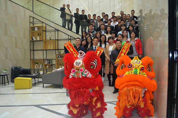 金艾陶新年開工，2017擼起袖子拼命干！