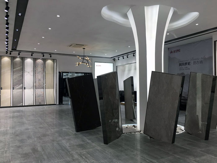 聽說金艾陶有酒有故事，看官們，約么？