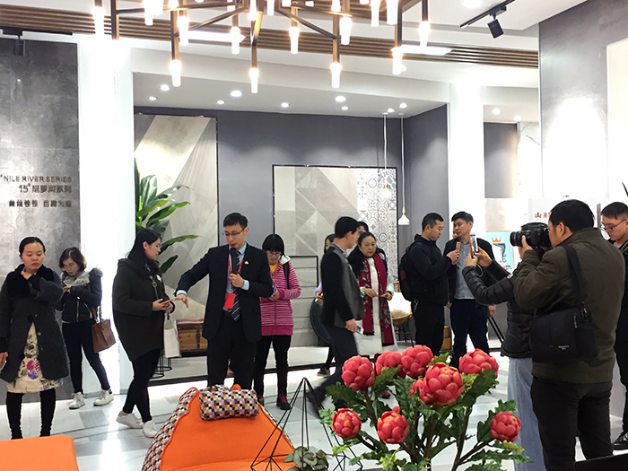 金艾陶2017年終總結(jié)暨表彰大會盛大召開