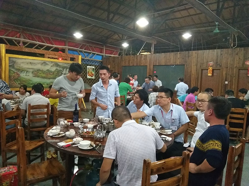 金艾陶喜迎三周年慶，感恩同行