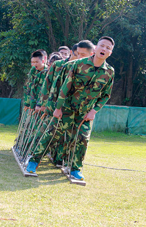 2017年2月13-15日，金艾陶“虎狼道”戶外拓展訓練圓滿結束