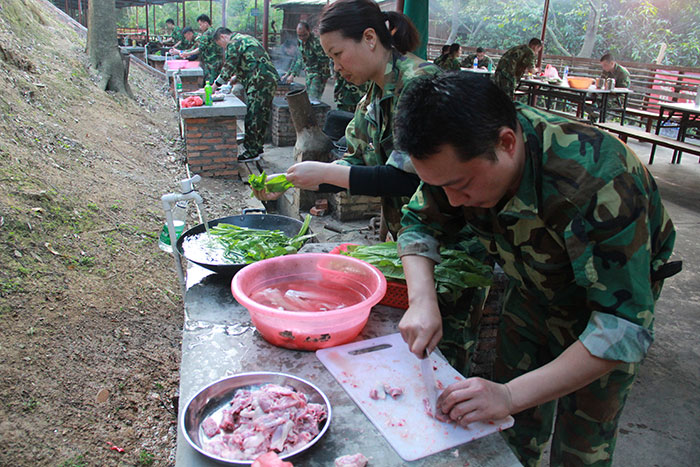 2017年2月13-15日，金艾陶“虎狼道”戶外拓展訓練圓滿結束