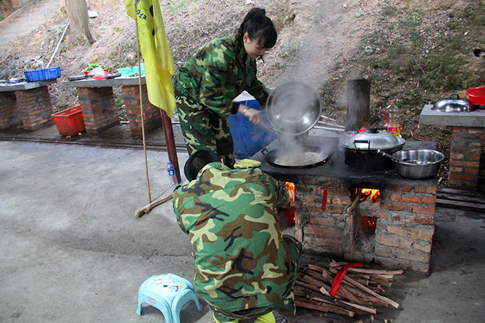 2017年2月13-15日，金艾陶“虎狼道”戶外拓展訓練圓滿結束