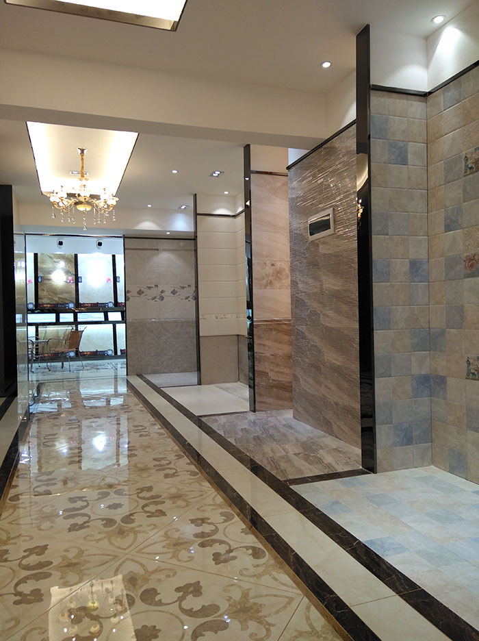 金艾陶湖南衡陽(yáng)專(zhuān)賣(mài)店樣板間過(guò)道